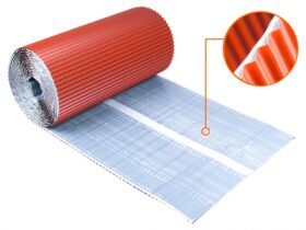 Aluminium loodvervanger 30 cm x 5 meter rood geribbeld